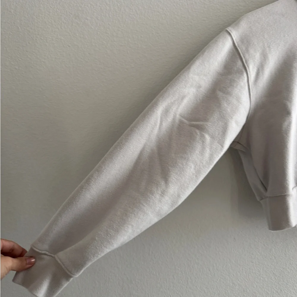 Aritzia TNA COZY AF Cropped 1/4 Zip Sweatshirt - Picture 3 of 9